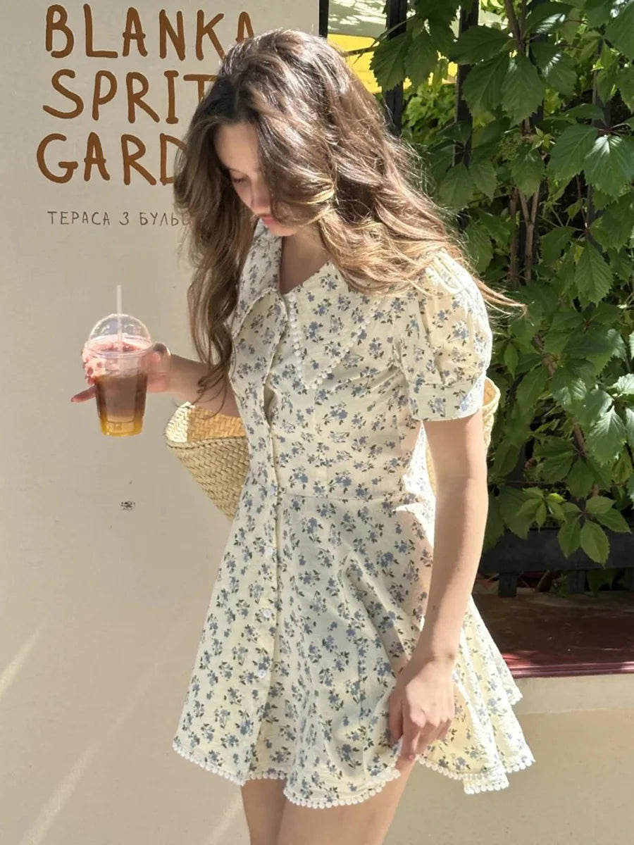 שמלת מיני יוקרתית פרחונית בשרוולים מנופחים- דגם לאב